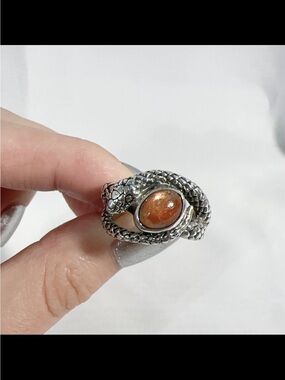 Vintage 925 Sterling silver Bali Legacy Korevora Sunstone snake ring, Size 8